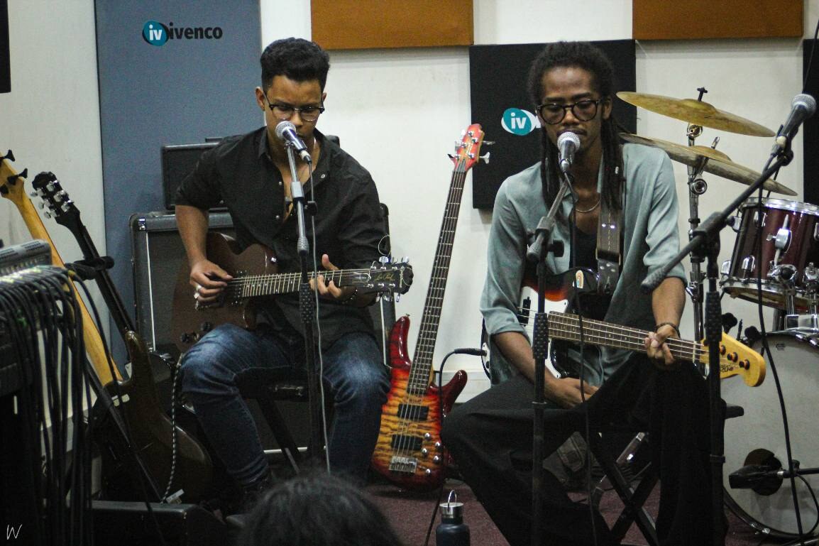 Session de répétition au studio Ivenco